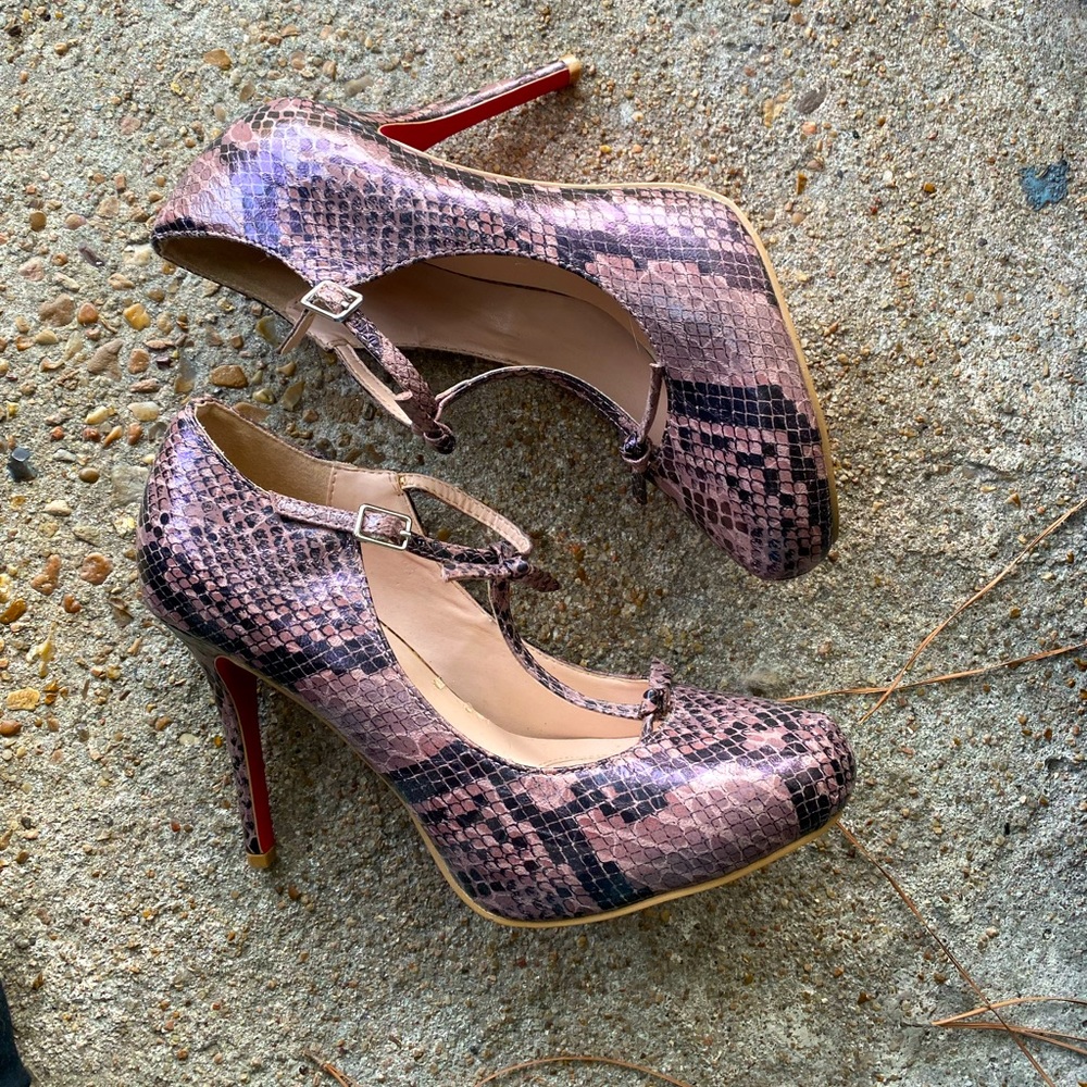 Purple Snake Print Heels with solid pink bottoms